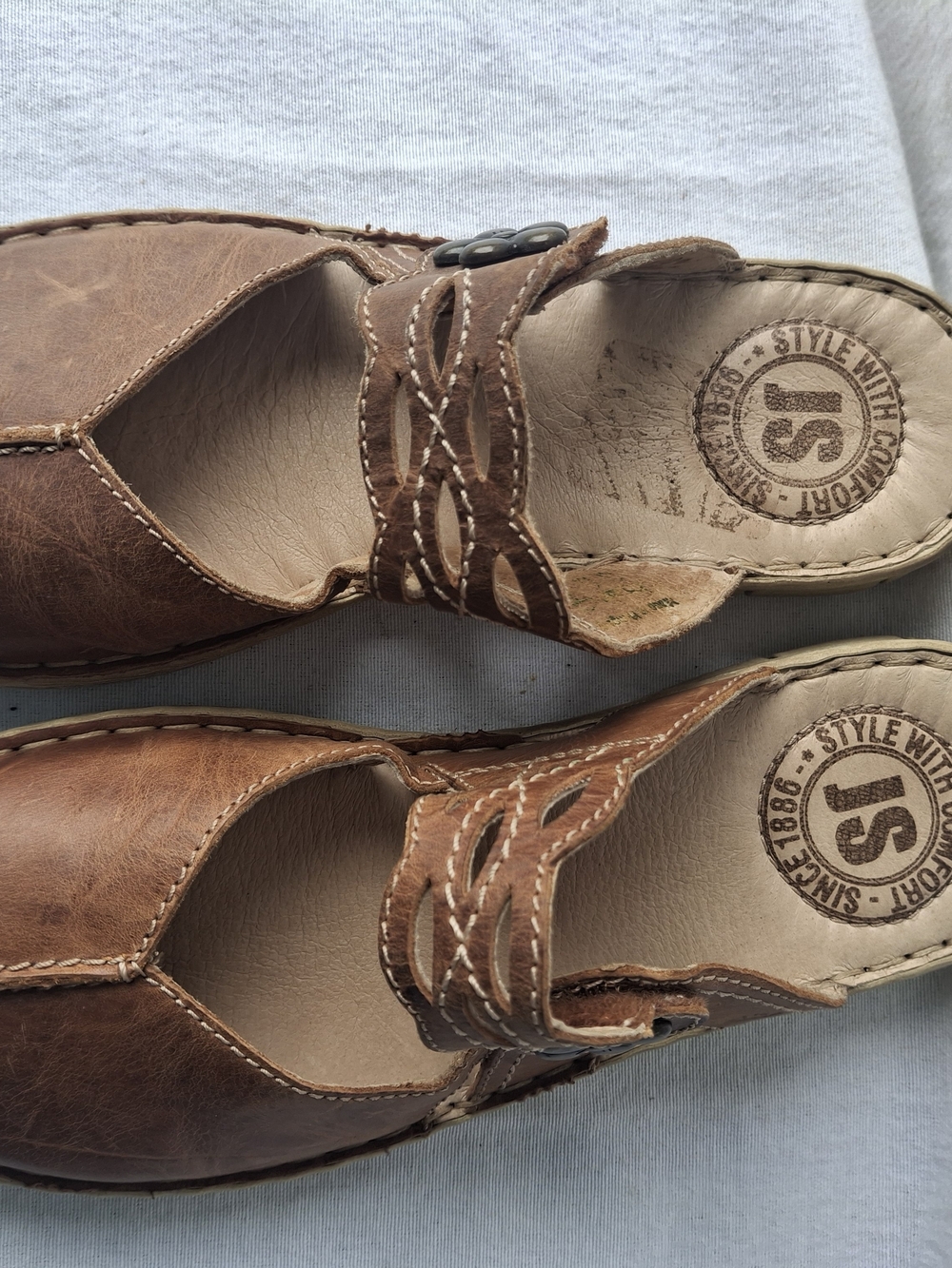 Comfort Step Women Brown Leather Slip-On Sandals